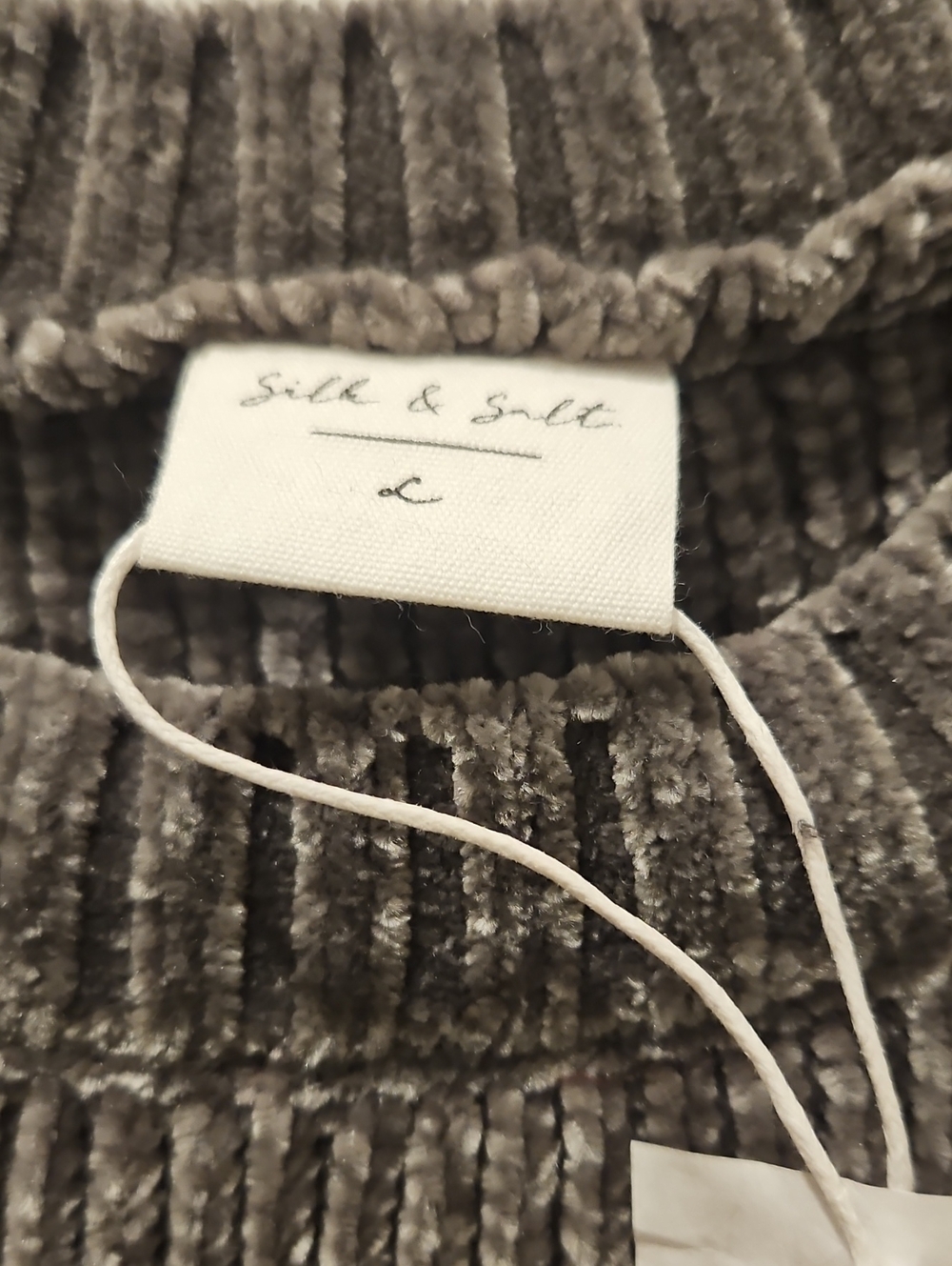 Sweater - Picture 2 of 10